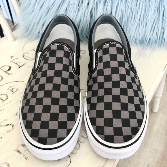 Vans, Off The Wall, Classic, Slip-On Checkerboard, Canvas Sneakers, Size 9.5 - Picture 2 of 15